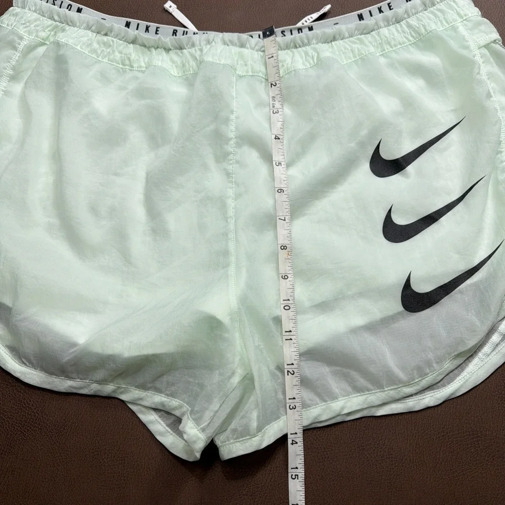 Nike Running Division 2-in-1 Tempo Luxe Light Green Shorts Mint Women's XL Rare!